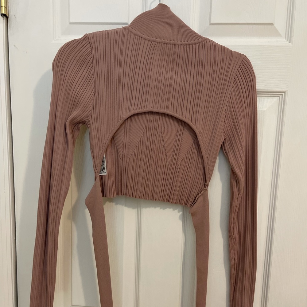 Pink top - Picture 3 of 4
